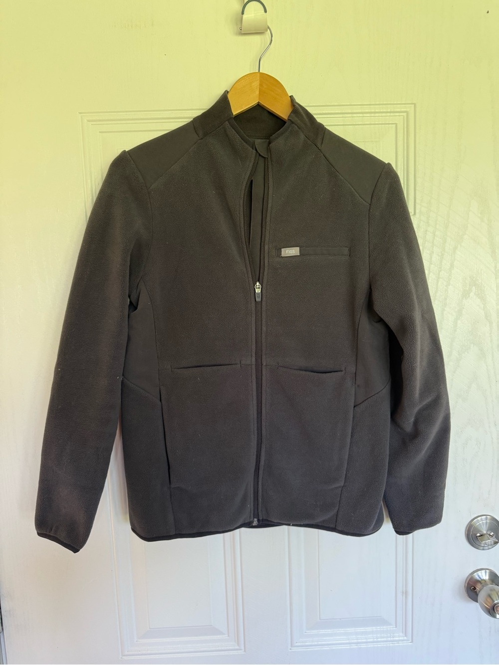 Dark gray Figs on shift fleece jacket - S